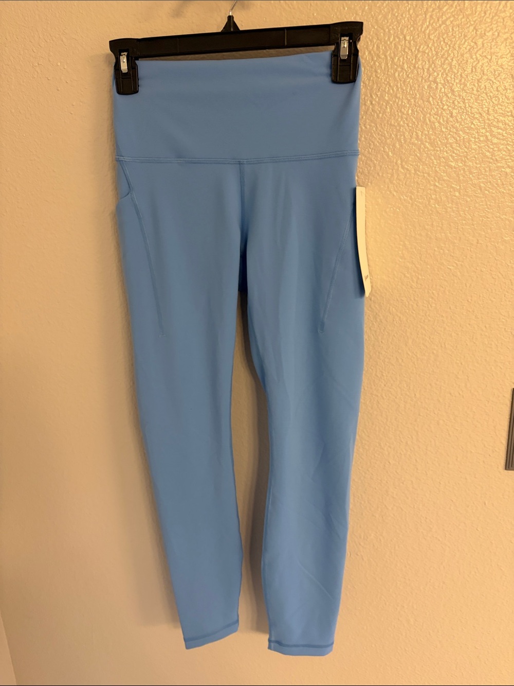 Womens Lululemon Sky Blue Performance Leggings with Side Pockets